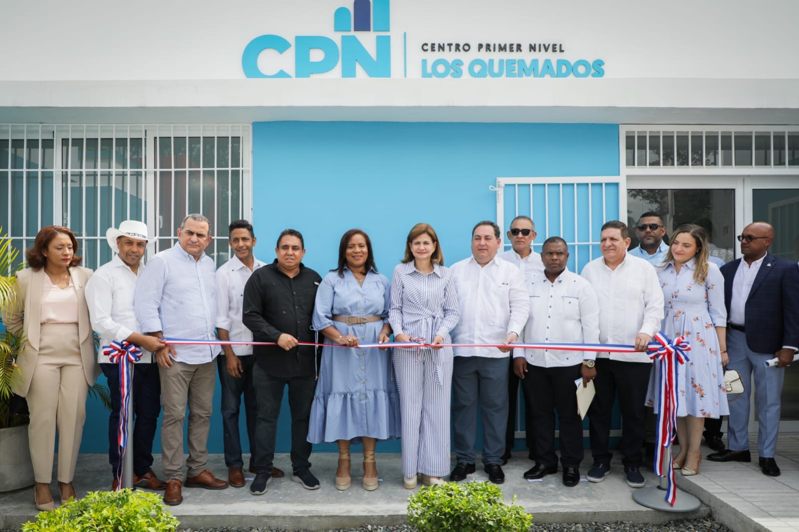 Vicepresidenta Raquel Peña entrega infraestructuras clave para salud y deporte en Santiago y Bonao