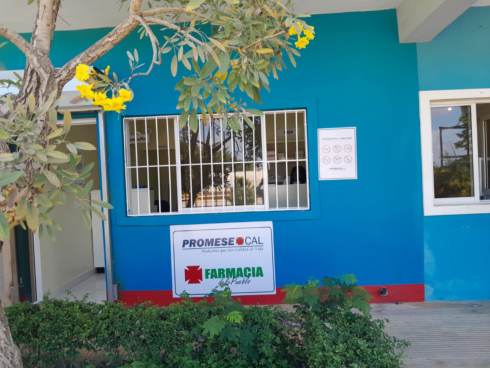 Promese/CAL pone en funcionamiento dos nuevas Farmacias del Pueblo en Villa Gautier y Caimito