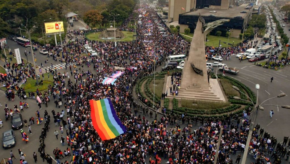Gobierno peruano emite aclaratoria tras calificar el “transexualismo” como una enfermedad