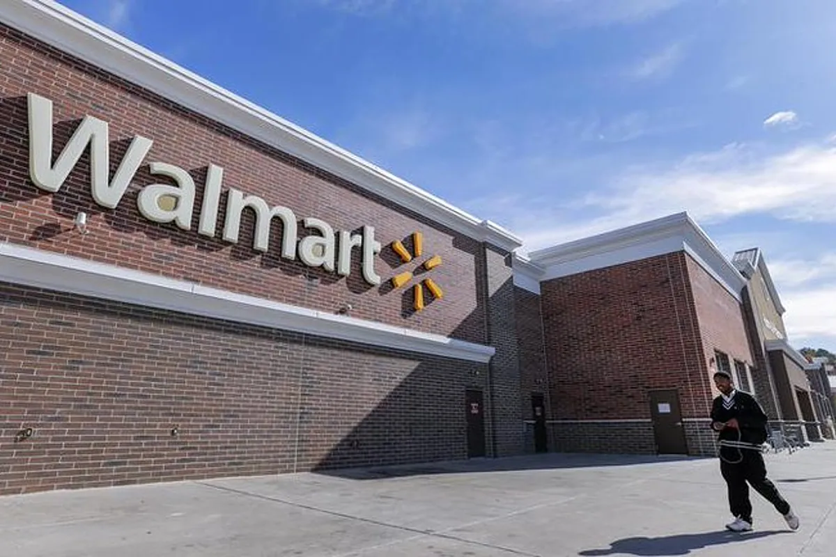 Wallmart y su novedosa estrategia comercial que ofrece descuentos de hasta 70% y ha revolucionado el verano