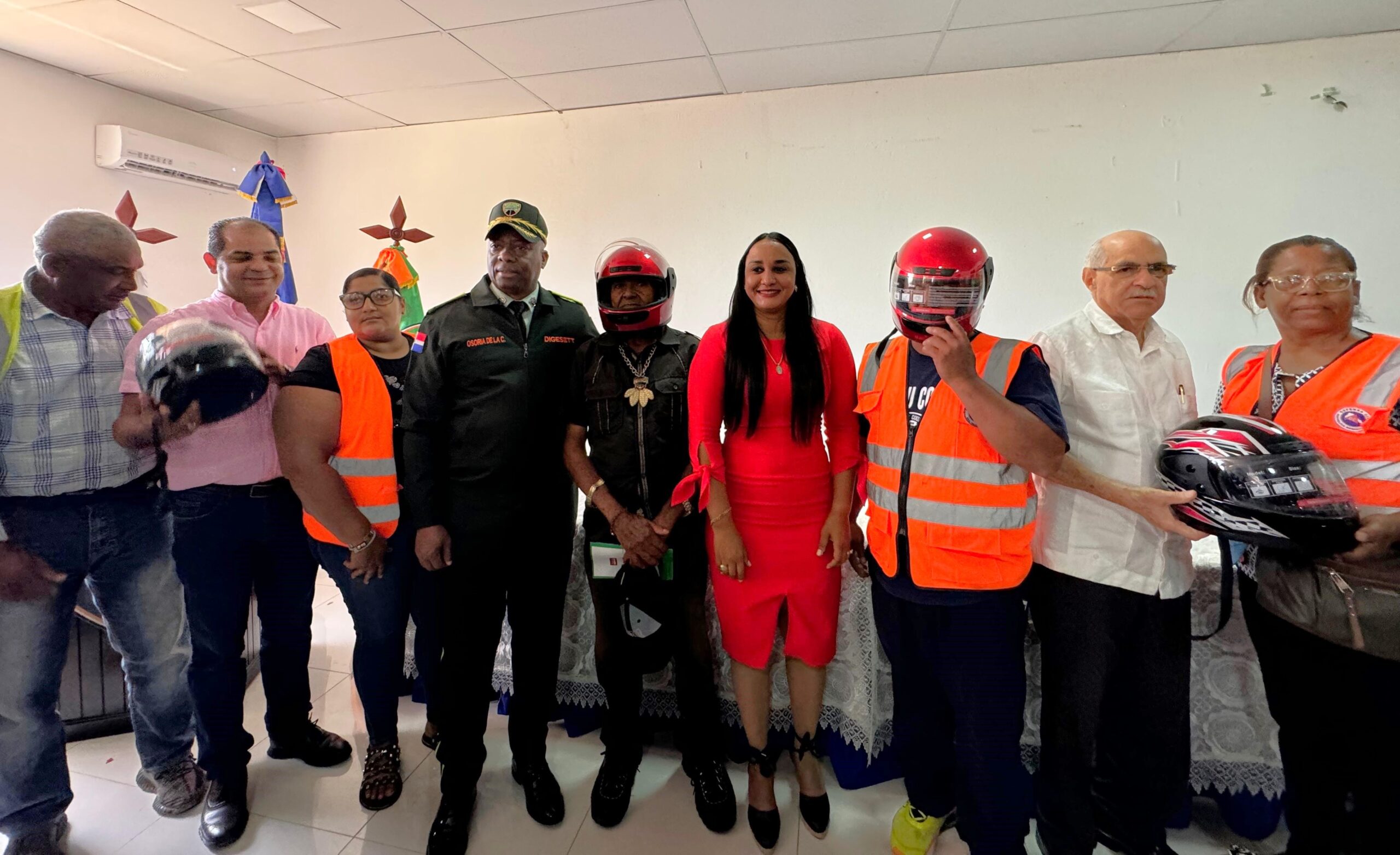 Programa “Un Casco para Salvar tu Vida” llega al municipio de Mao, provincia Valverde