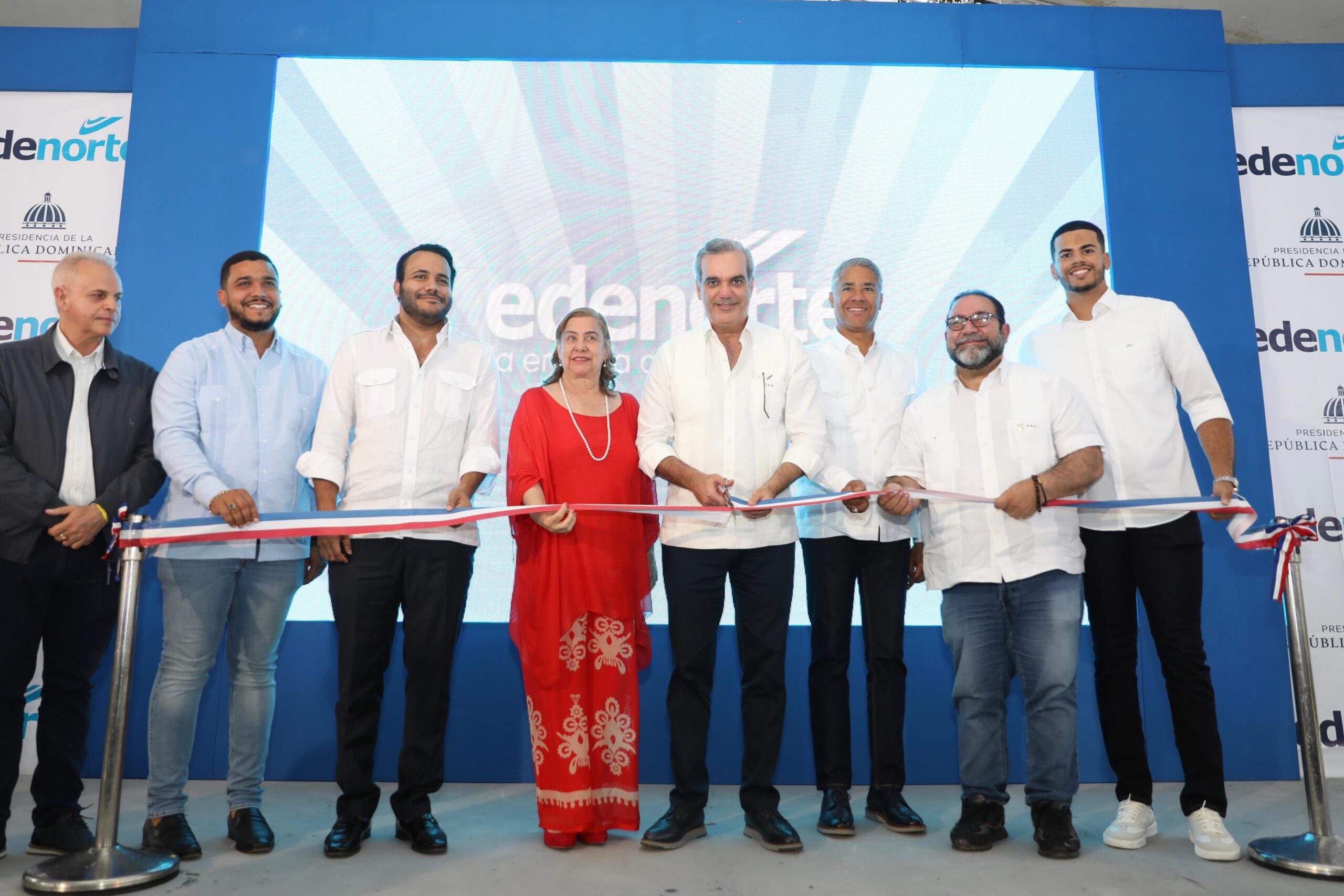 Presidente Abinader inaugura obras eléctricas en Jarabacoa, que beneficiarán a más de 55,000 familias