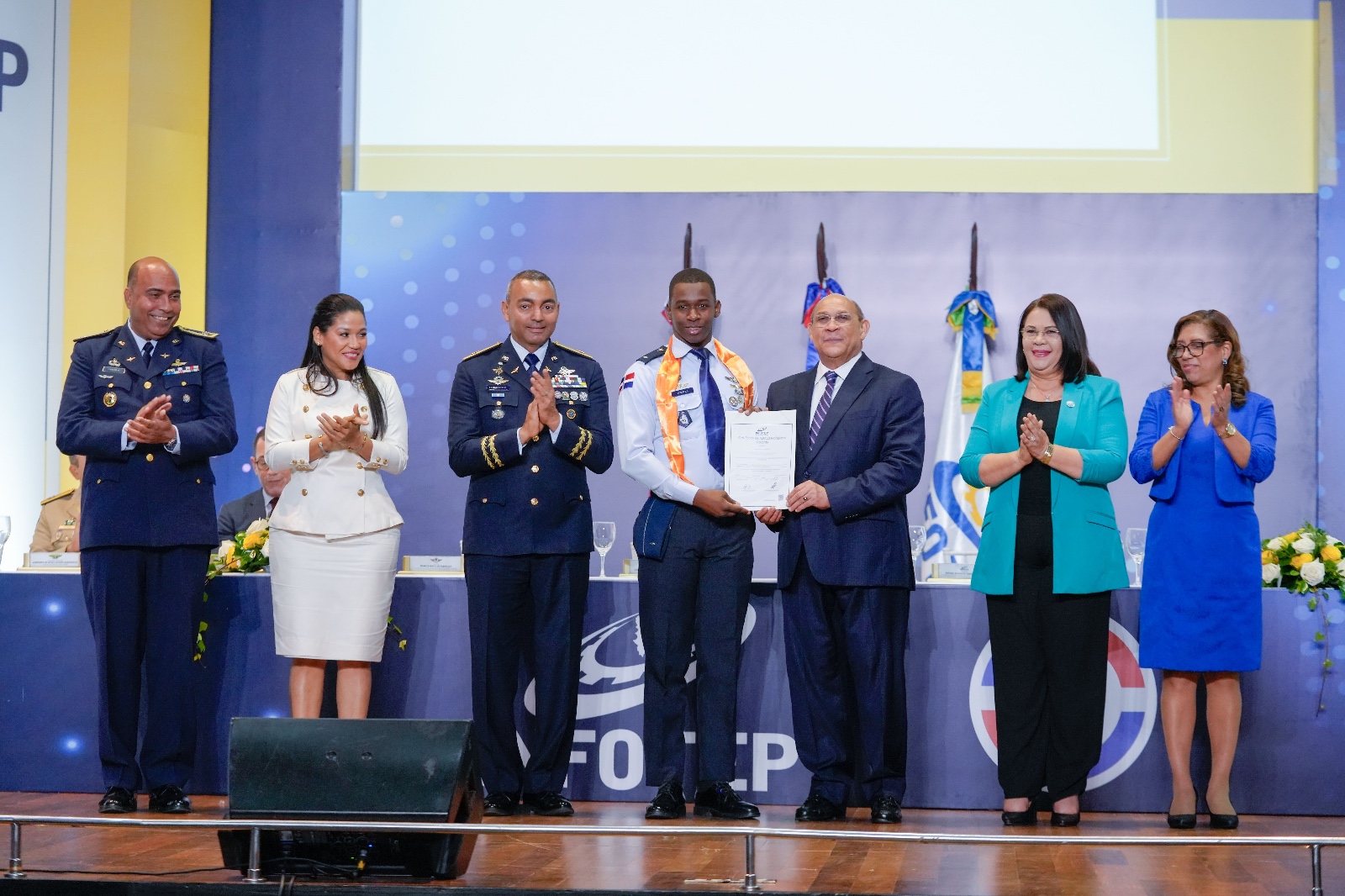 Infotep y la FARD gradúan más de 1,000 participantes capacitados en 52 acciones formativas