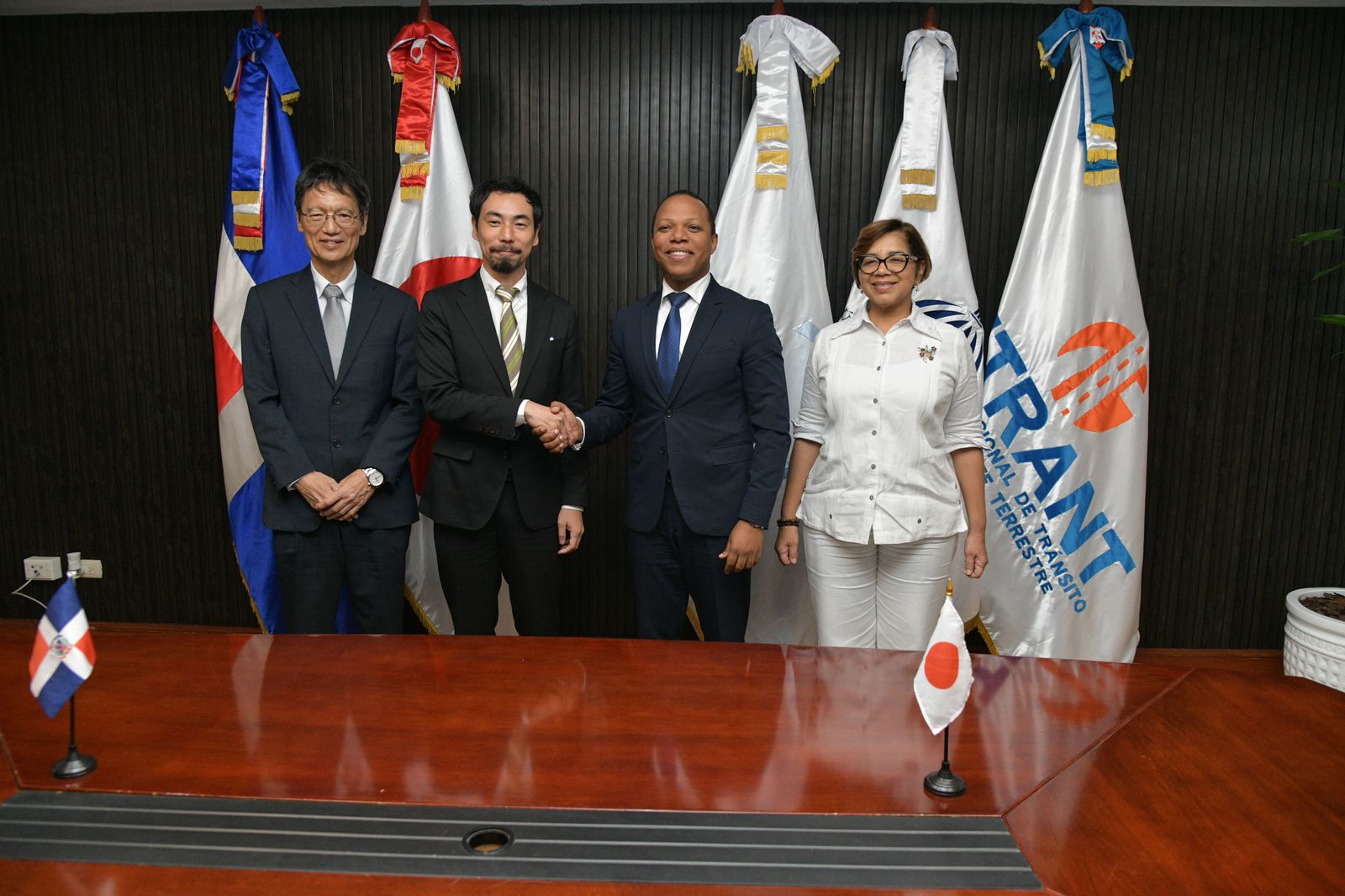 Intrant y Agencia de Cooperación del Japón firman acuerdo para mejorar el tránsito