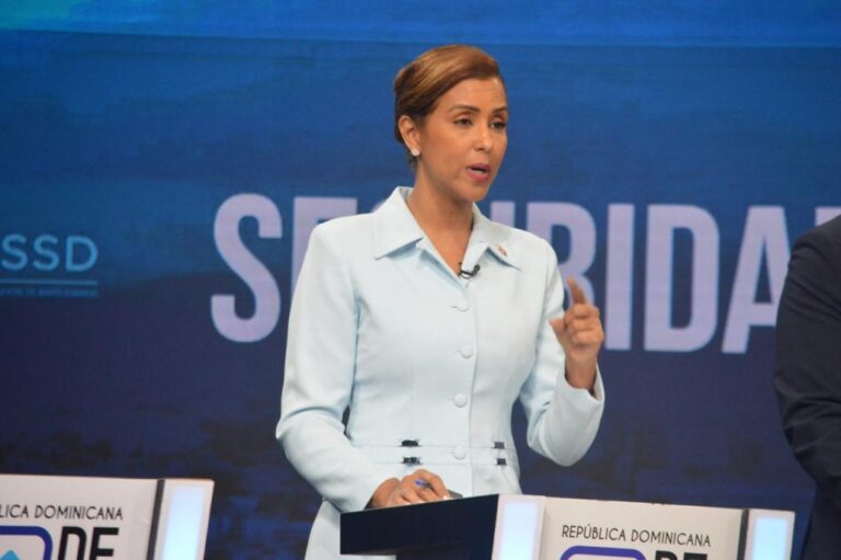 “El Gobierno de Abinader se quemó en Educación”, afirma diputada Selinée Méndez
