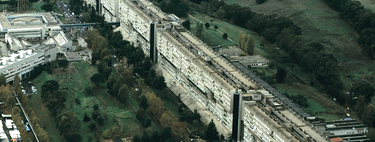 En 1972 Italia quiso meter una ciudad entera en un edificio de un kilómetro. Medio siglo después sigue pagando las consecuencias