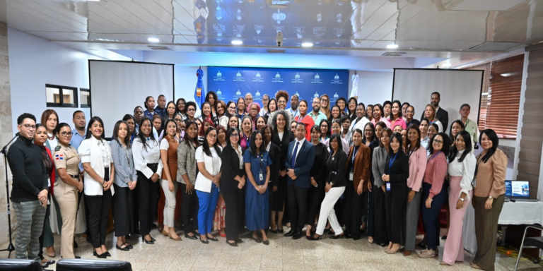 Ministerio de la Mujer y Contrataciones Públicas impulsan la equidad de género en las compras públicas
