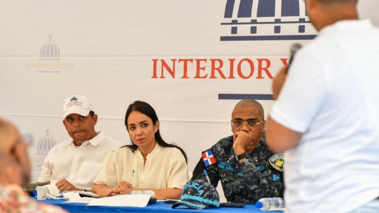 Ministra Faride Raful supervisa y refuerza intervención integral en Villas Agrícolas